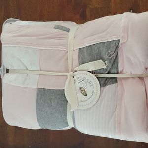 Baby girl crib comforter